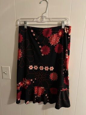 Max Studio Black A-Line Skirt with Red & Cream Floral Print